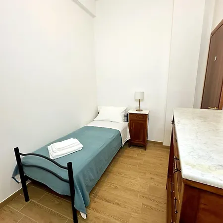 Semesterbostad La Casa Di Garibaldi - Casa Privata